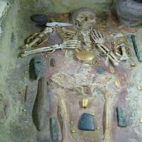 روش کاووش در قبرستان ها